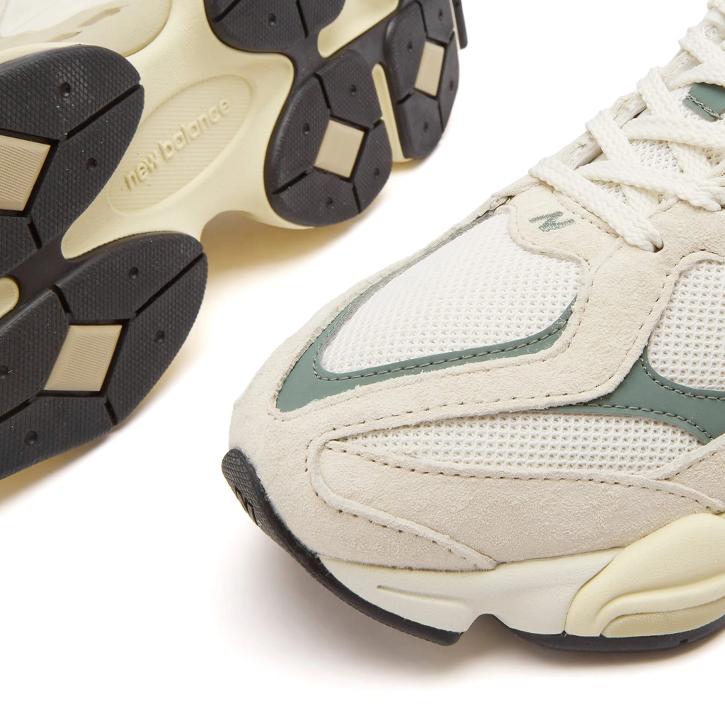 New Balance 9060 Sneaker Linen